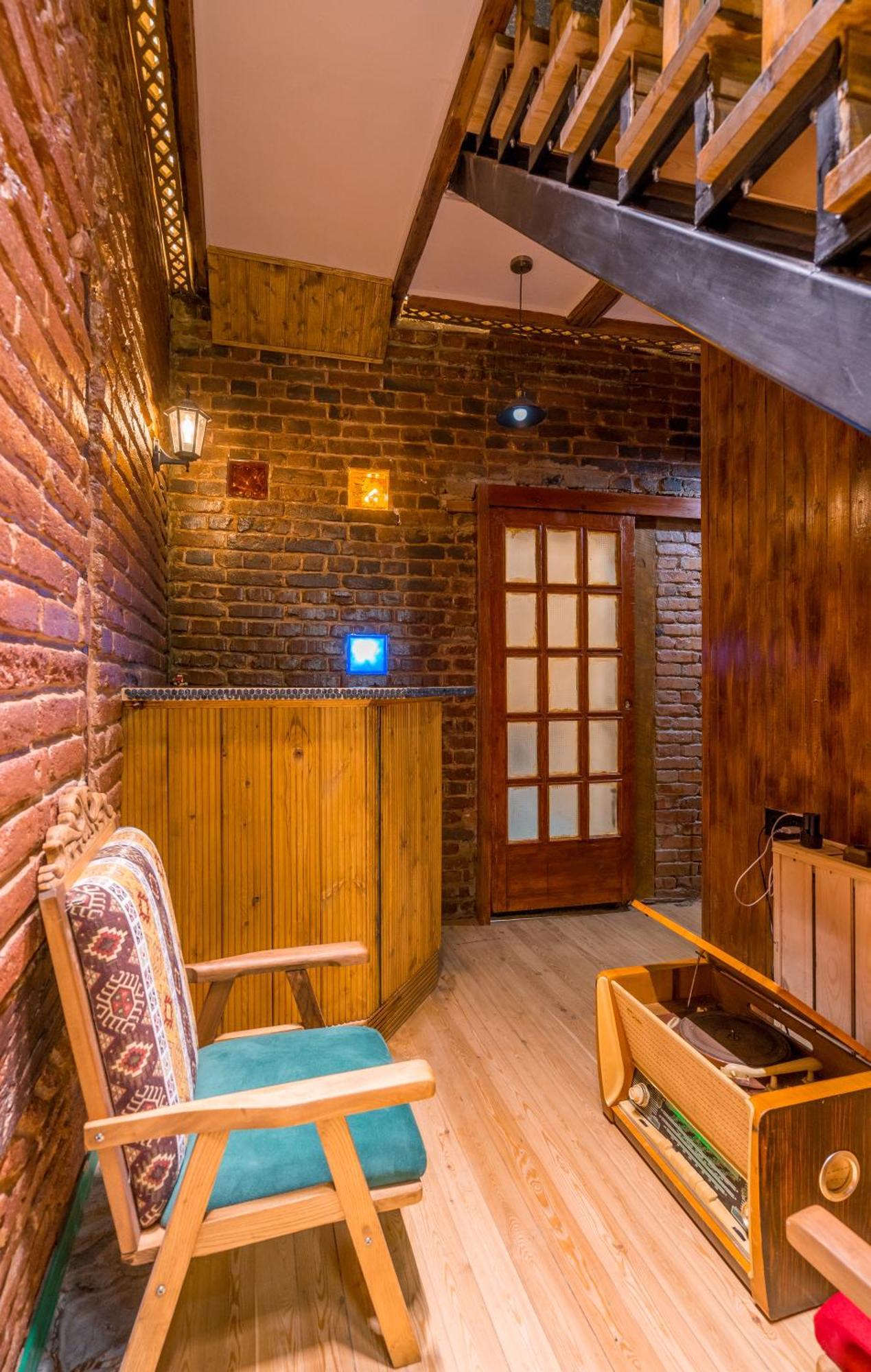 Apart View Hotel & Spa ティビリシ エクステリア 写真