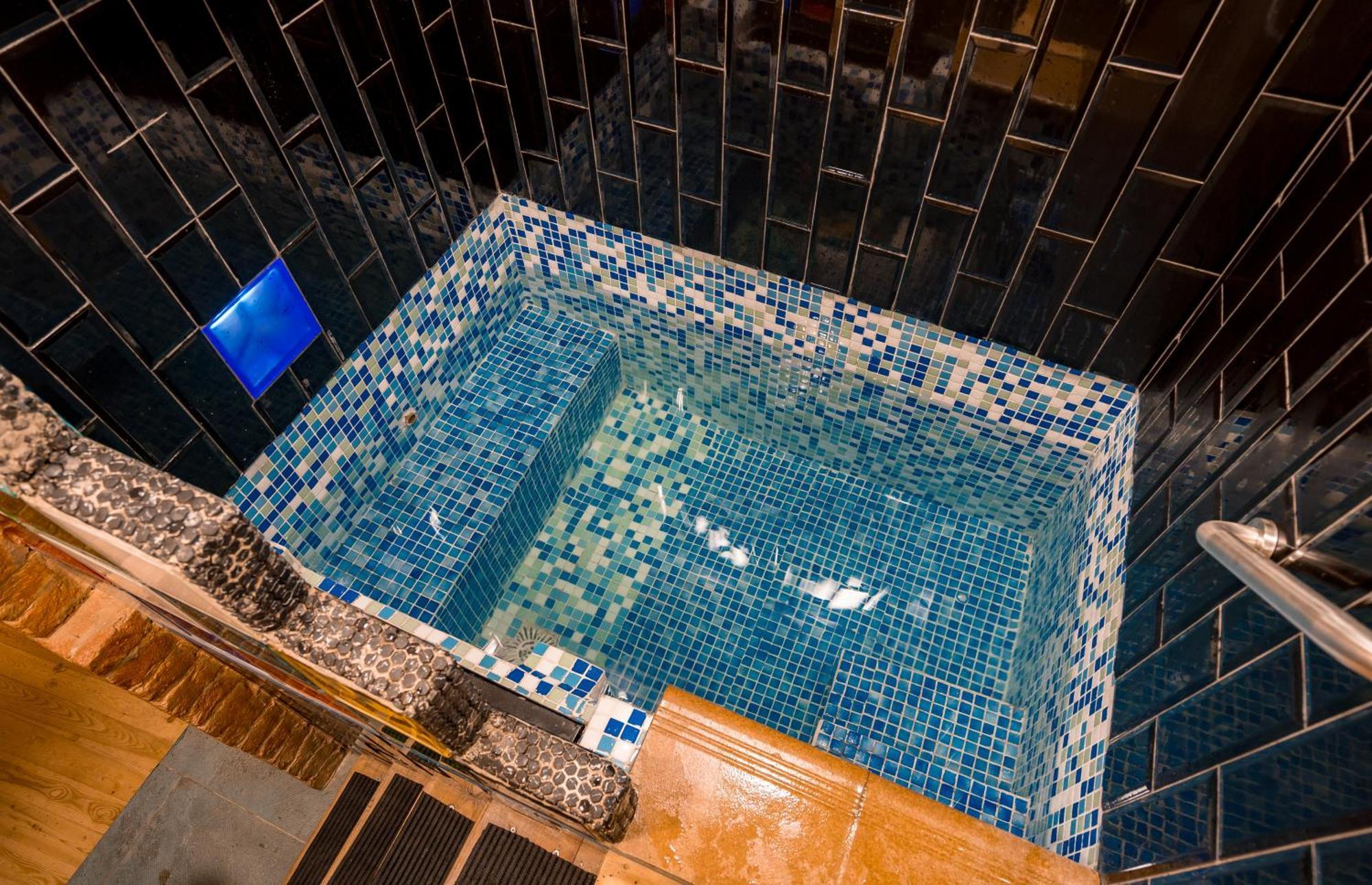 Apart View Hotel & Spa ティビリシ エクステリア 写真
